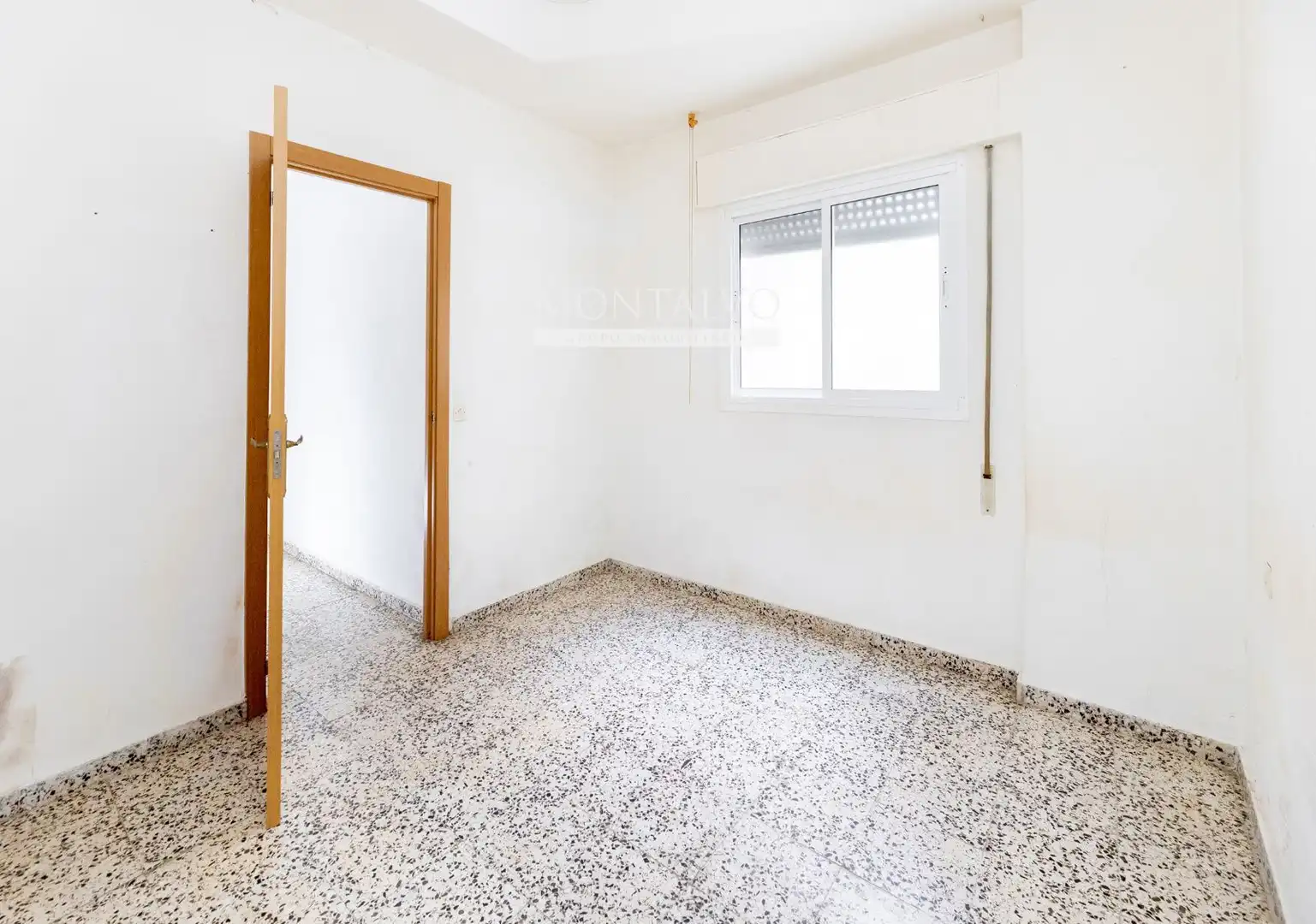 Flat for sale in Granada, Granada