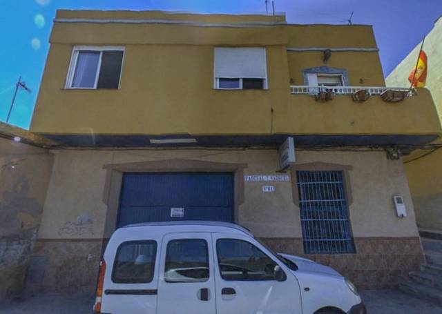 Piso en Venta en C/ San Isidoro en Santa Lucía