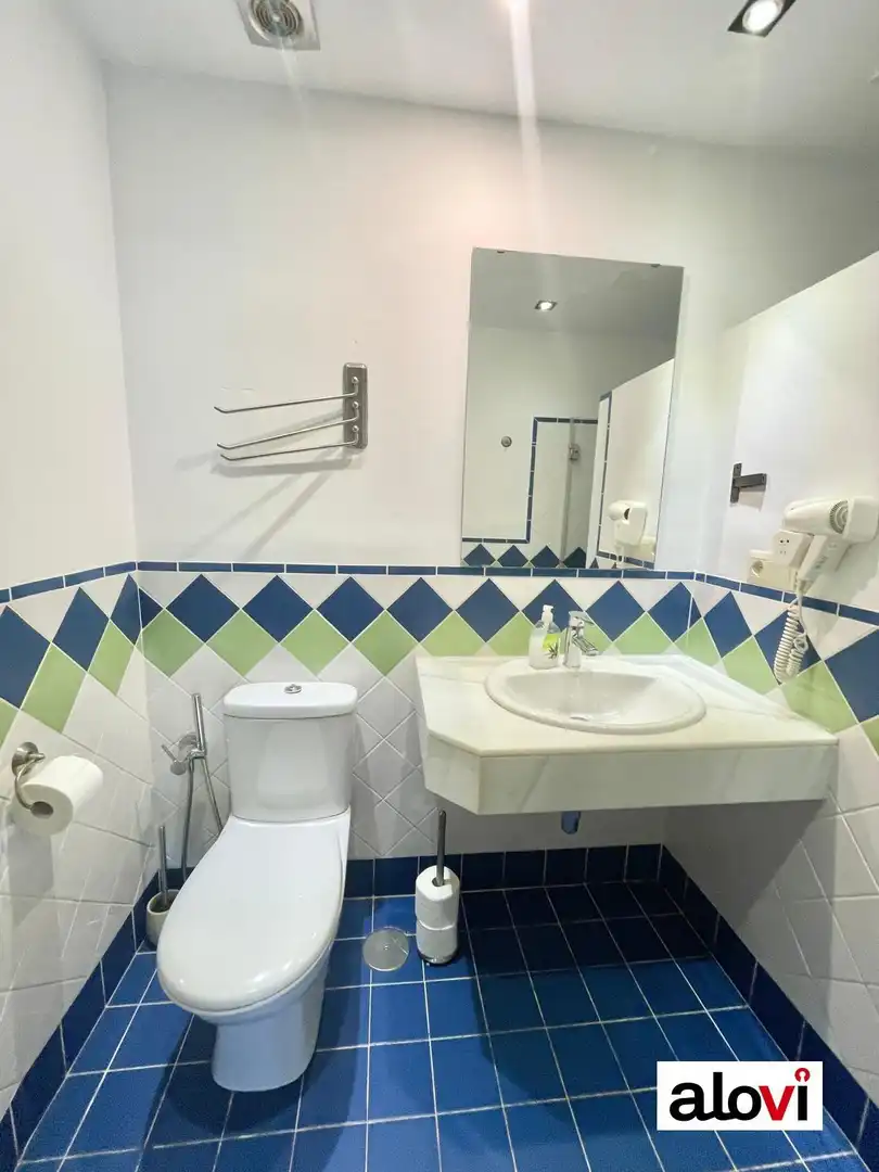 Bathroom of Apartments for rent in Granada  with Air Conditioner and Furnished