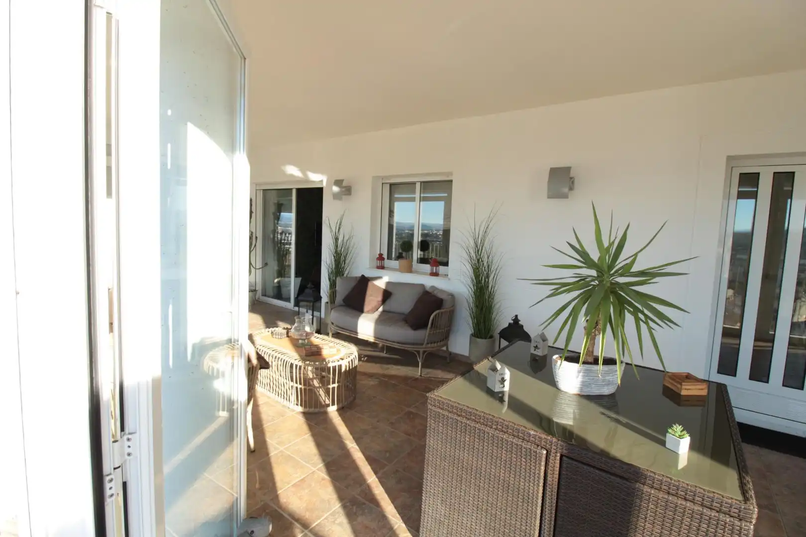 Terrassa de Casa o xalet en venda en Alzira amb Aire condicionat, Jardí privat i Parquet