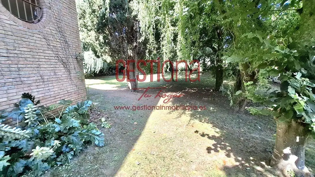 Jardín de Casa o chalet en venta en Medio Cudeyo con Jardín privado