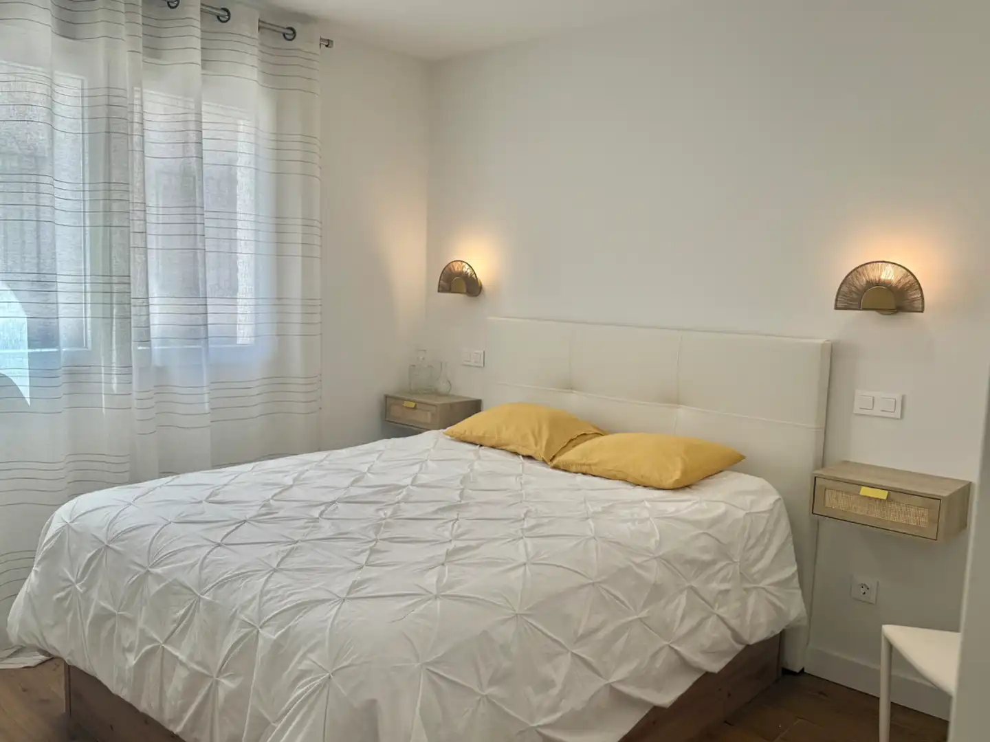 Schlafzimmer von Einfamilien-Reihenhaus zum Verkauf in Las Ventas de Retamosa mit Klimaanlage, Heizung und Terrasse