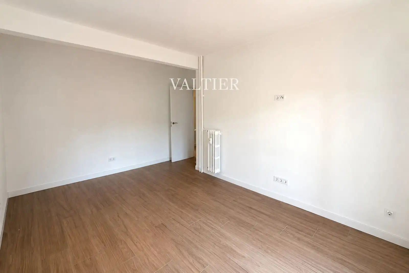 Schlafzimmer von Wohnung zur Miete in Madrid mit Terrasse