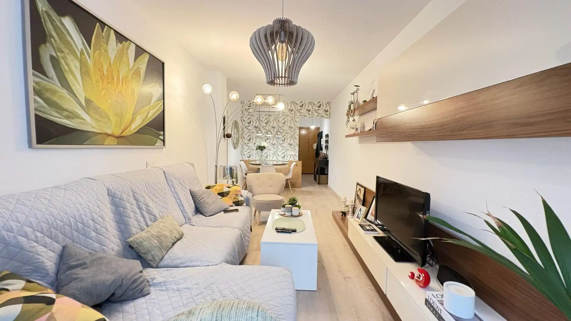 Sala de estar de Piso en venta en Torremolinos con Aire acondicionado, Balcón y Piscina comunitaria