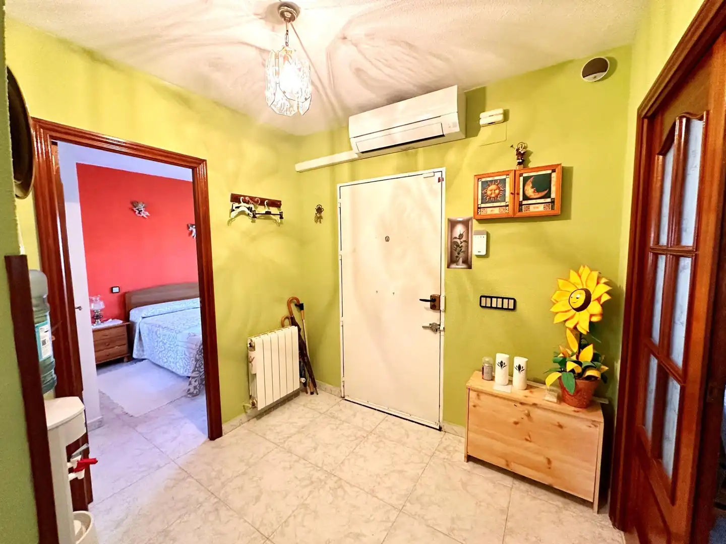 Houses for sale in Escalona  with Air Conditioner, Heating and Private garden