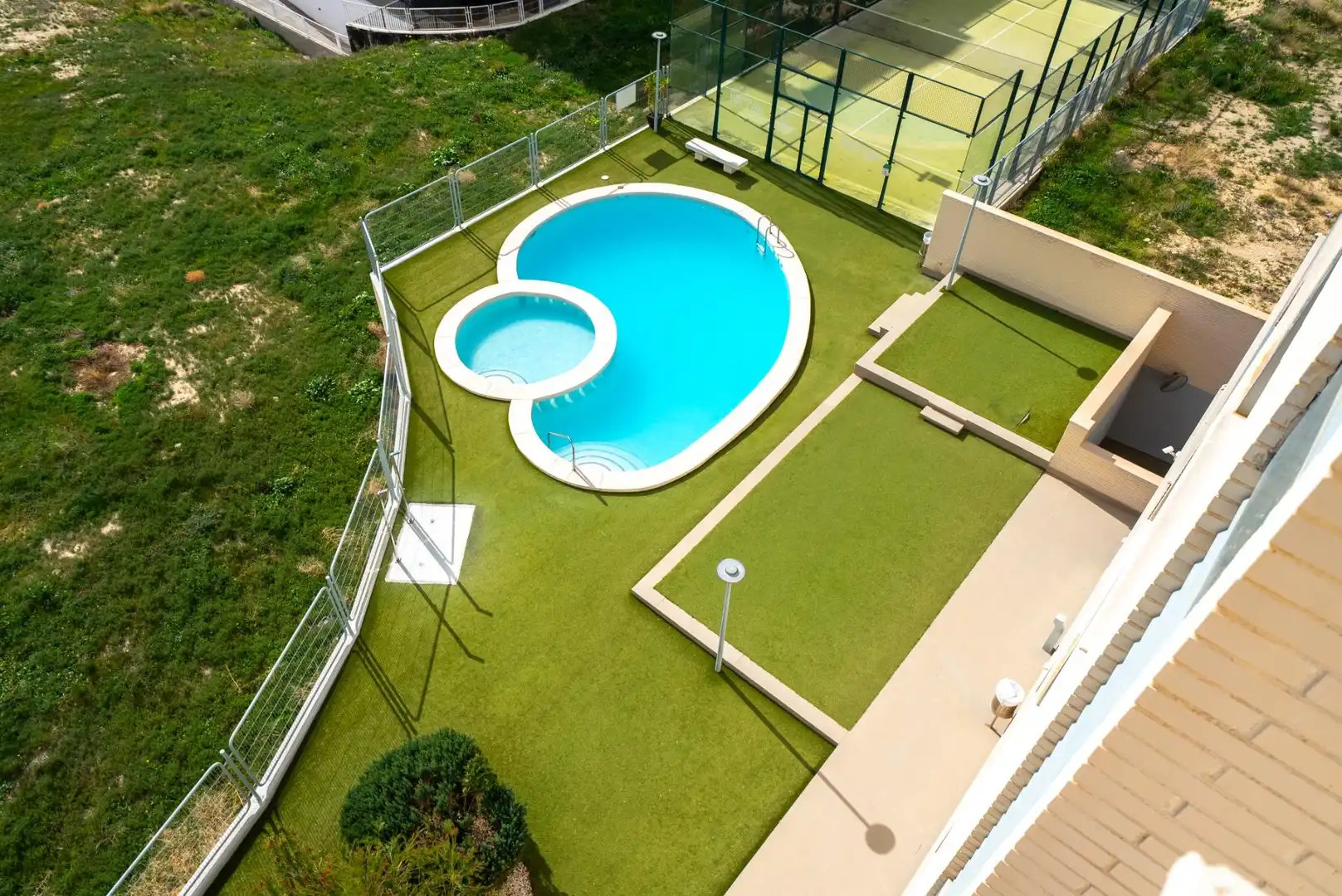 Piscina de Apartamento en venta en Villajoyosa / La Vila Joiosa con Aire acondicionado, Trastero y Amueblado