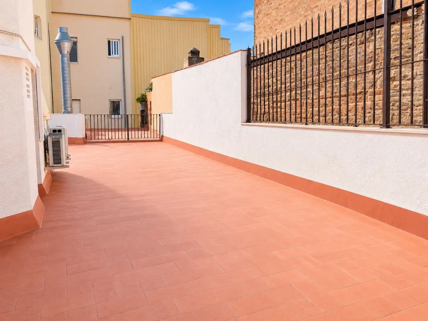 Piso en venta en Carrer del Comte D'urgell, 23, Sant Antoni