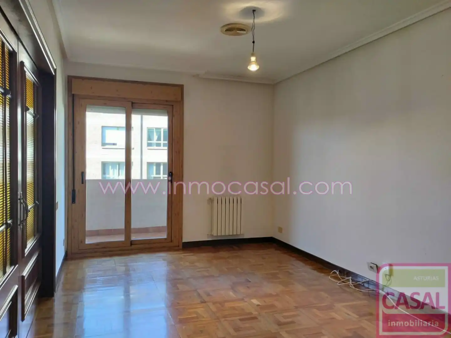 Bedroom of Flat for rent in Oviedo   with Heating, Terrace and Storage room