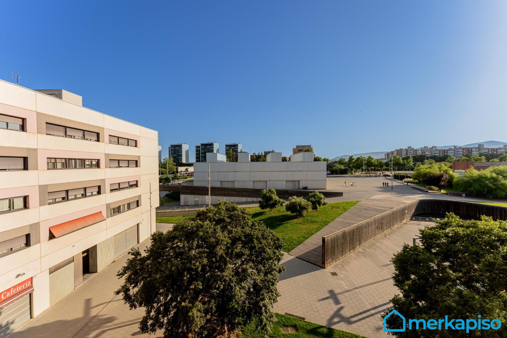 Vista exterior de Piso en venta en Viladecans con Calefacción y Terraza