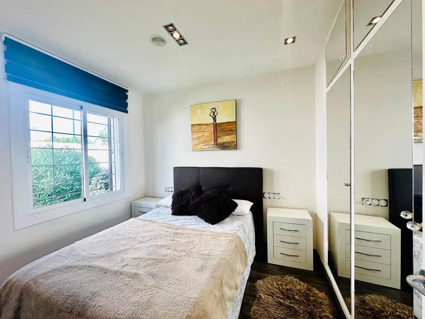 Dormitori de Apartament en venda en Empuriabrava amb Aire condicionat, Jardí privat i Moblat