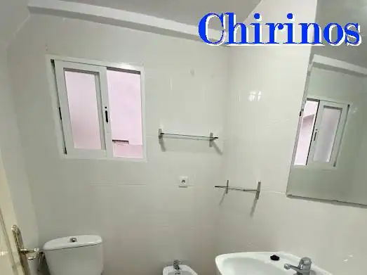 Baño de Piso de alquiler en Córdoba con Aire acondicionado y Lavadora