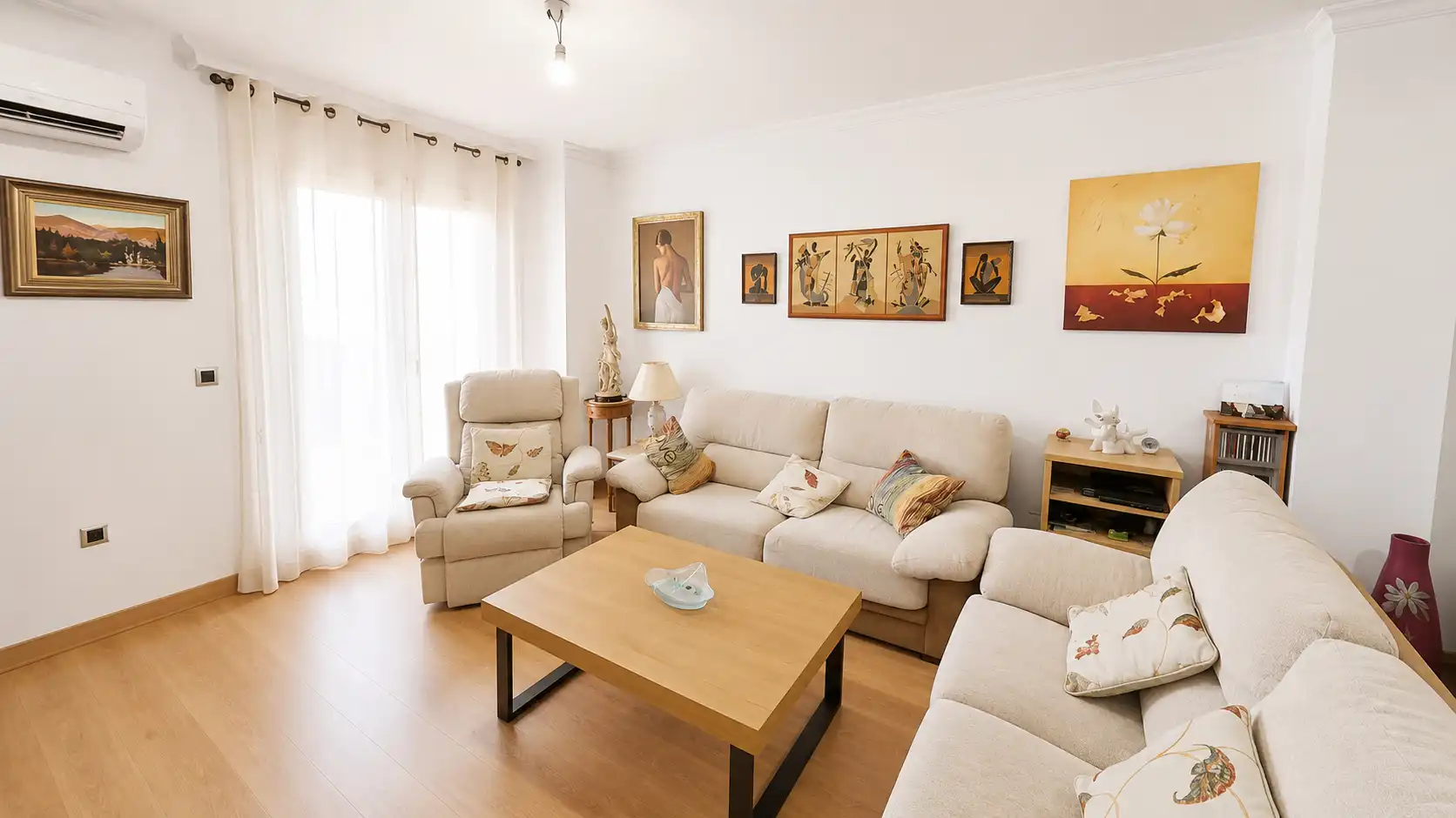 Wohnzimmer von Dachboden zum Verkauf in Vélez-Málaga mit Klimaanlage, Terrasse und Möbliert