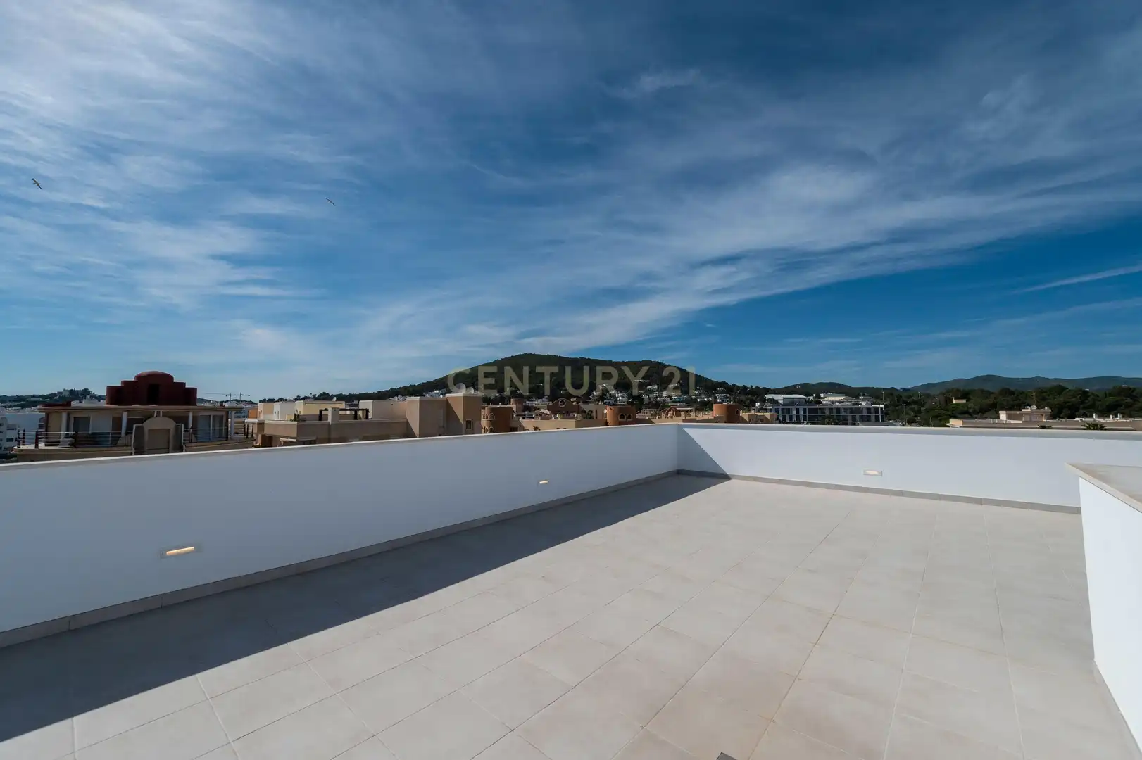 Terrasse von Wohnungen zur Miete in Santa Eulària des Riu mit Klimaanlage, Ofen und Waschmaschine