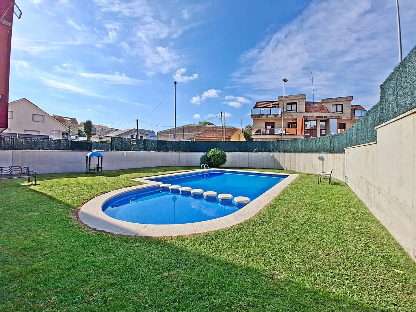 Swimming pool of Flat for sale in Vilagarcía de Arousa  with Heating, Private garden and Terrace