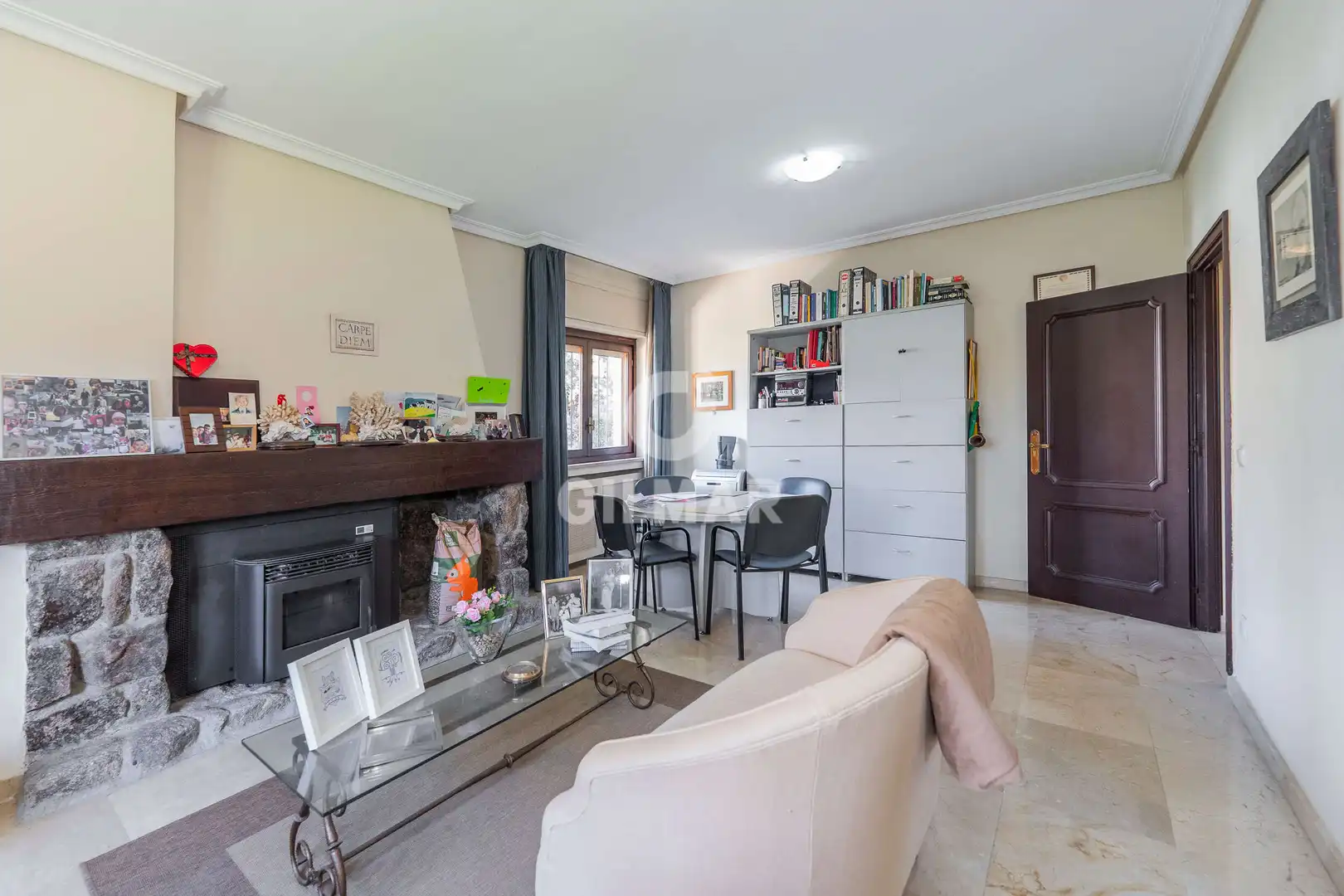 Sala de estar de Casa o chalet en venta en Pozuelo de Alarcón con Calefacción, Jardín privado y Piscina