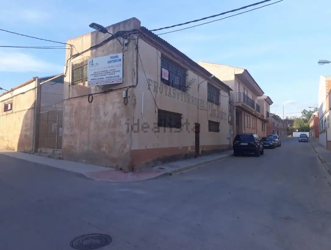 Vista exterior de Nave industrial en venta en Tobarra