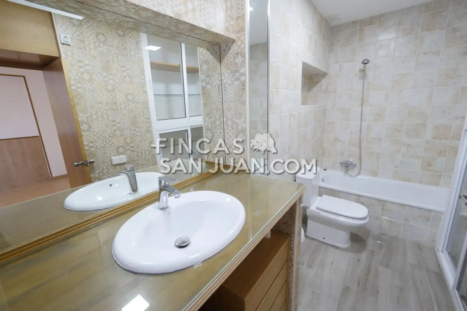 Bathroom of Detached homes for sale in Sant Joan d'Alacant  with Air Conditioner and Furnished
