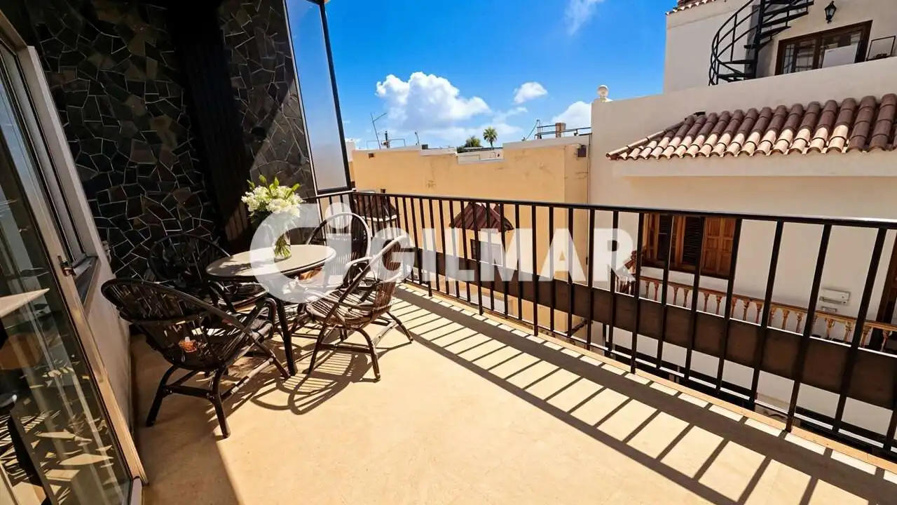 Casa adosada en venta en Calle de Arriba, 18, Guía de Isora interior