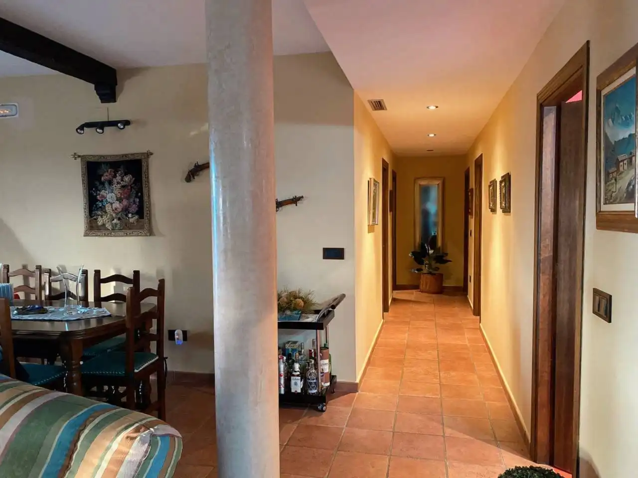 Houses for sale in Plasencia  with Air Conditioner, Private garden and Swimming Pool