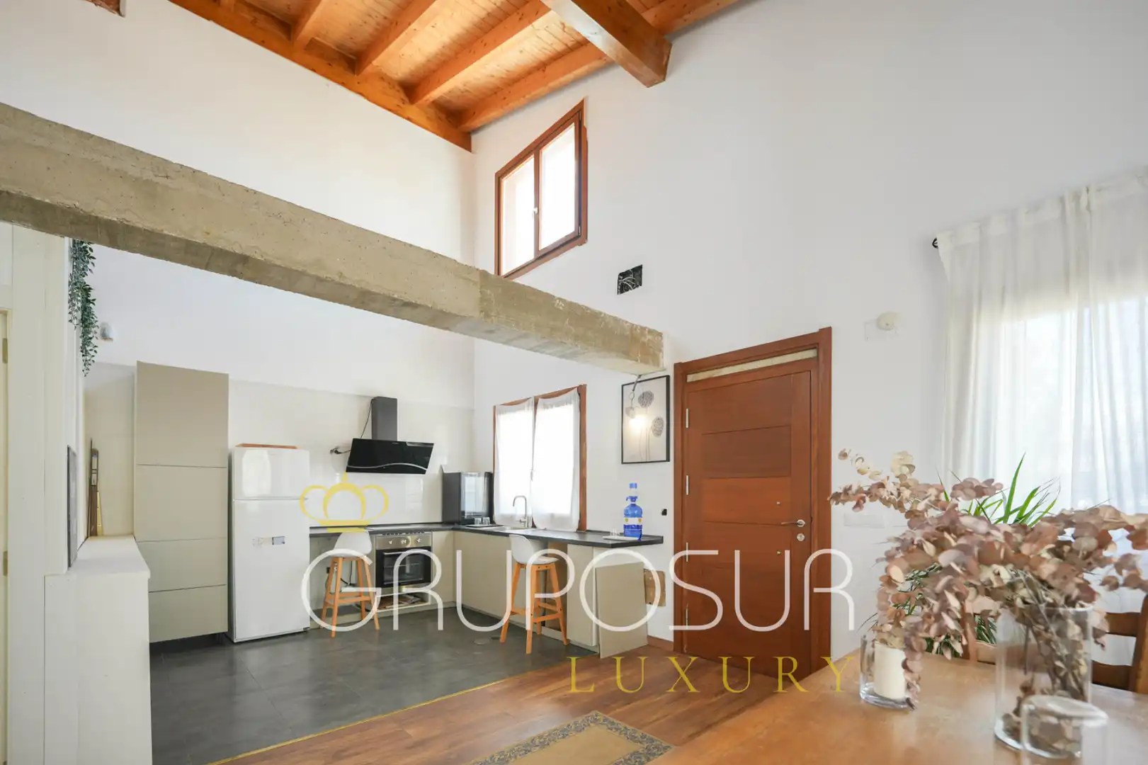 Wohnzimmer von Einfamilien-Reihenhaus zum Verkauf in Valladolid mit Klimaanlage, Heizung und Terrasse