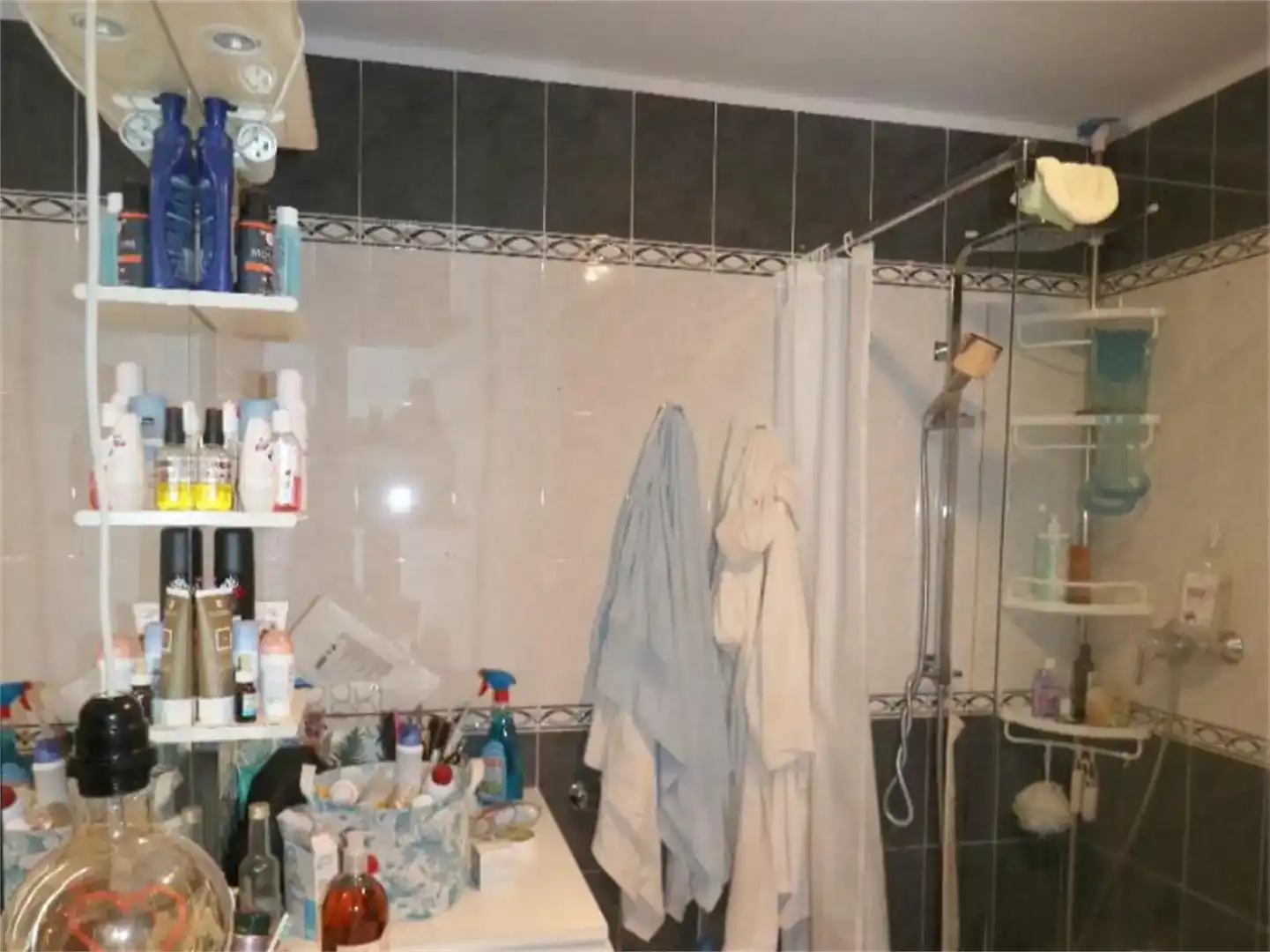 Bathroom of Flat for sale in Cuenca  with Private garden and Furnished