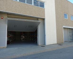 Vista exterior de Nau industrial en venda en Abrera