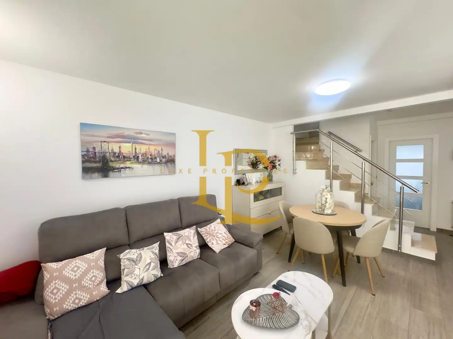 Sala d'estar de Casa adosada en venda en Rubí amb Aire condicionat, Calefacció i Terrassa