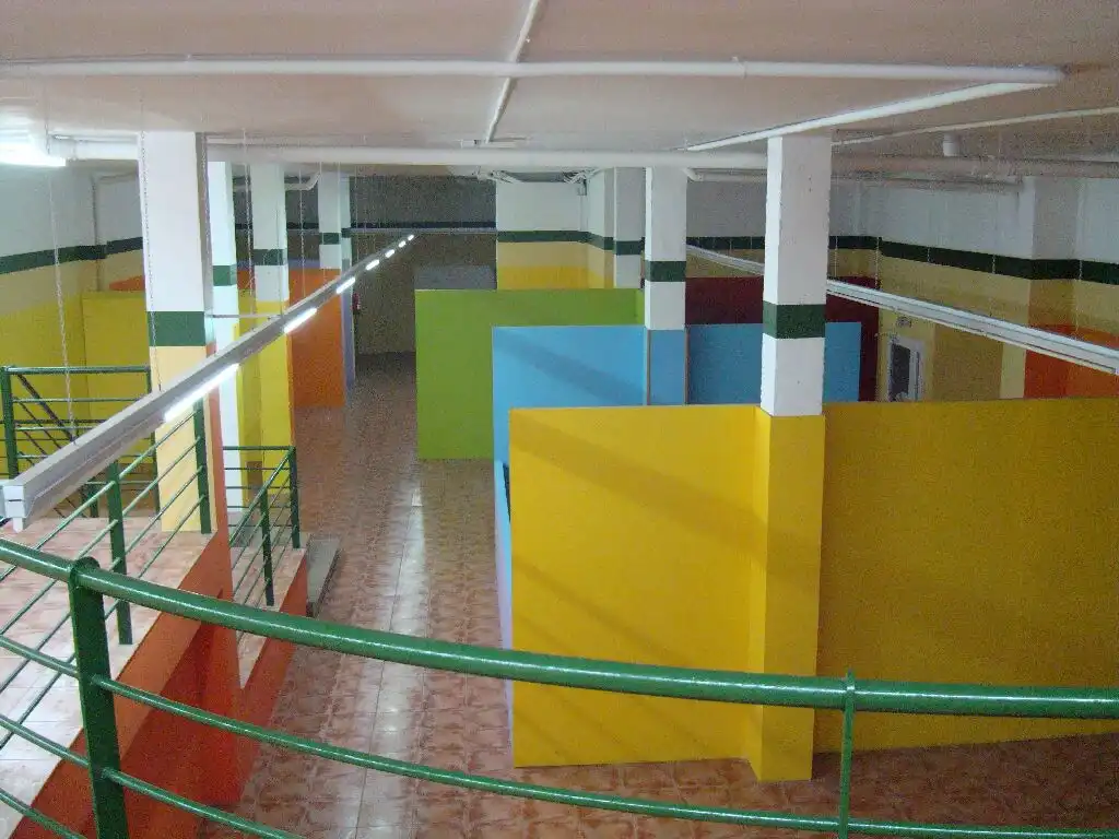 Locale commerciale in vendita a Avenida de Burgos, imagen 4