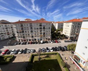 Vista exterior de Apartament de lloguer en Jerez de la Frontera amb Aire condicionat, Terrassa i Moblat