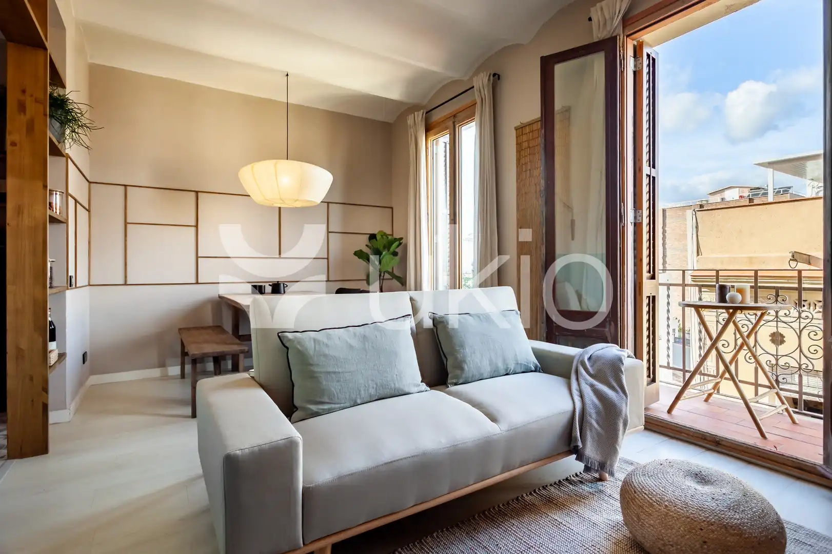 Sala de estar de Apartamento de alquiler en Barcelona con Aire acondicionado, Calefacción y Amueblado