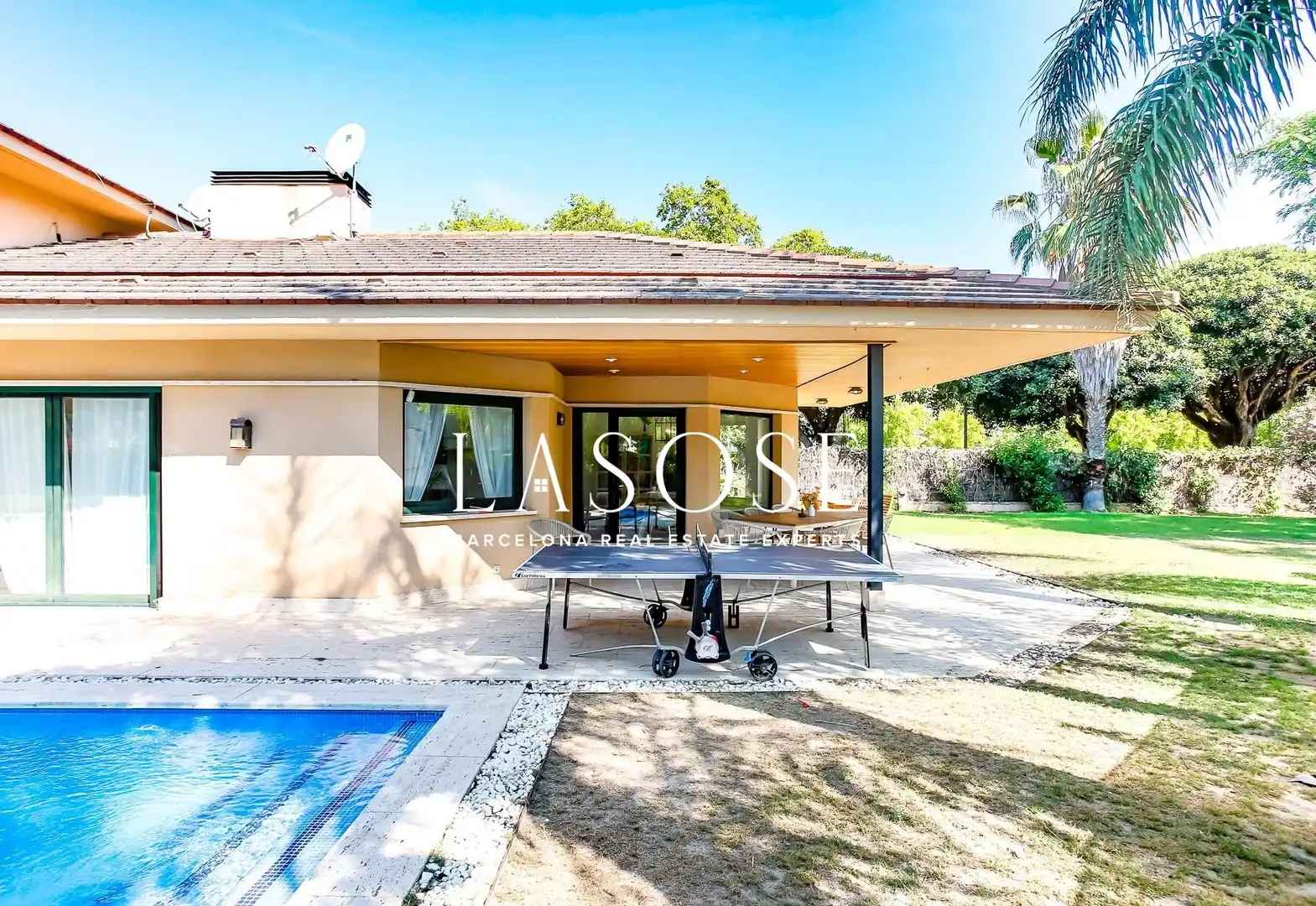 Chalet con terraza en venta en Paseo VILANOVA, imagen 3