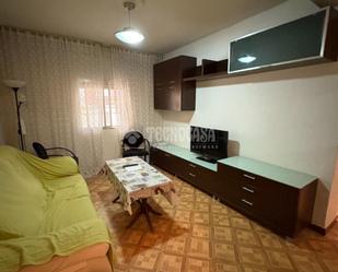 Living room of Flat for sale in  Madrid Capital  with Heating