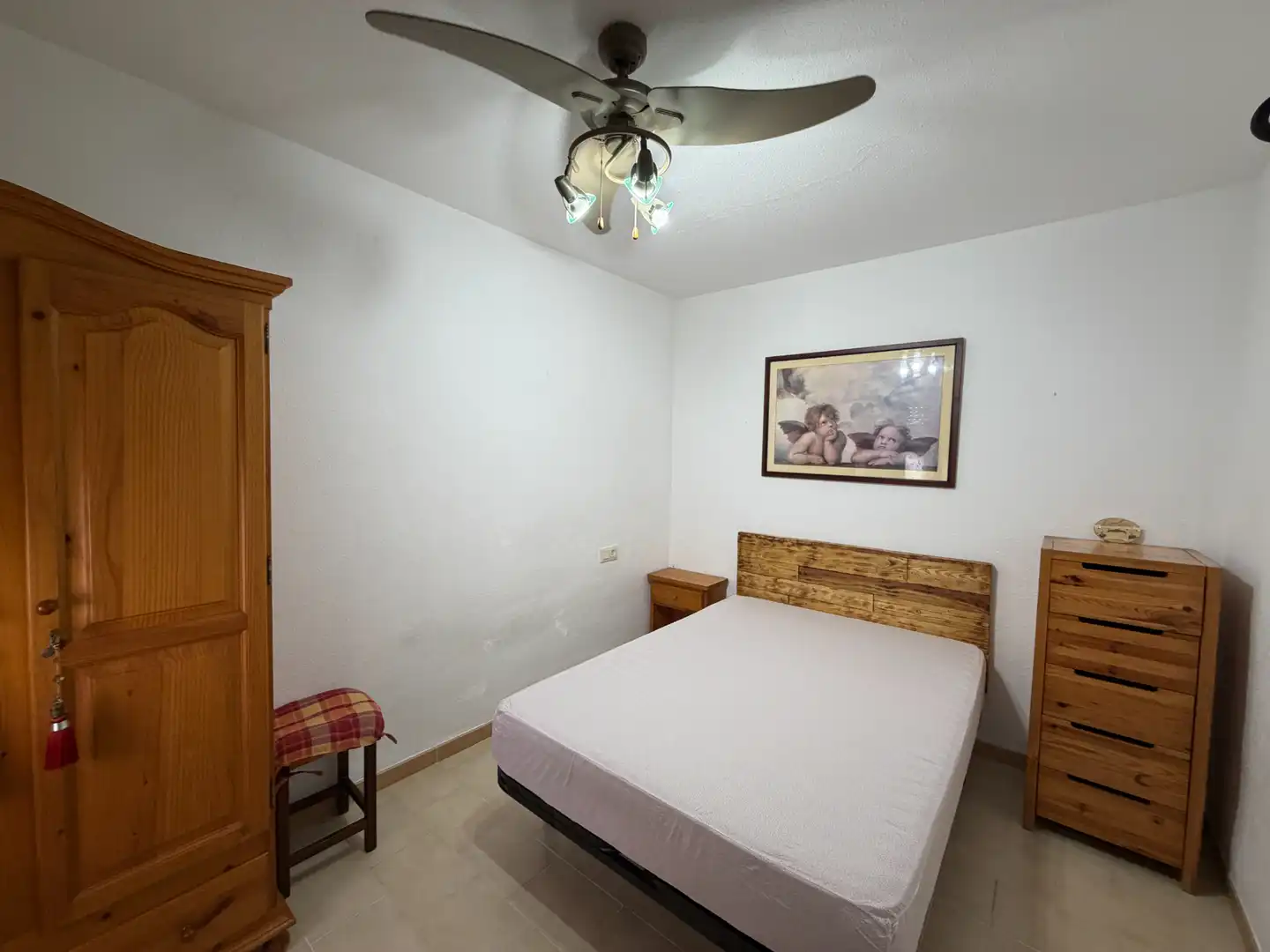 Habitación de Piso de alquiler en Empuriabrava con Aire acondicionado y Terraza