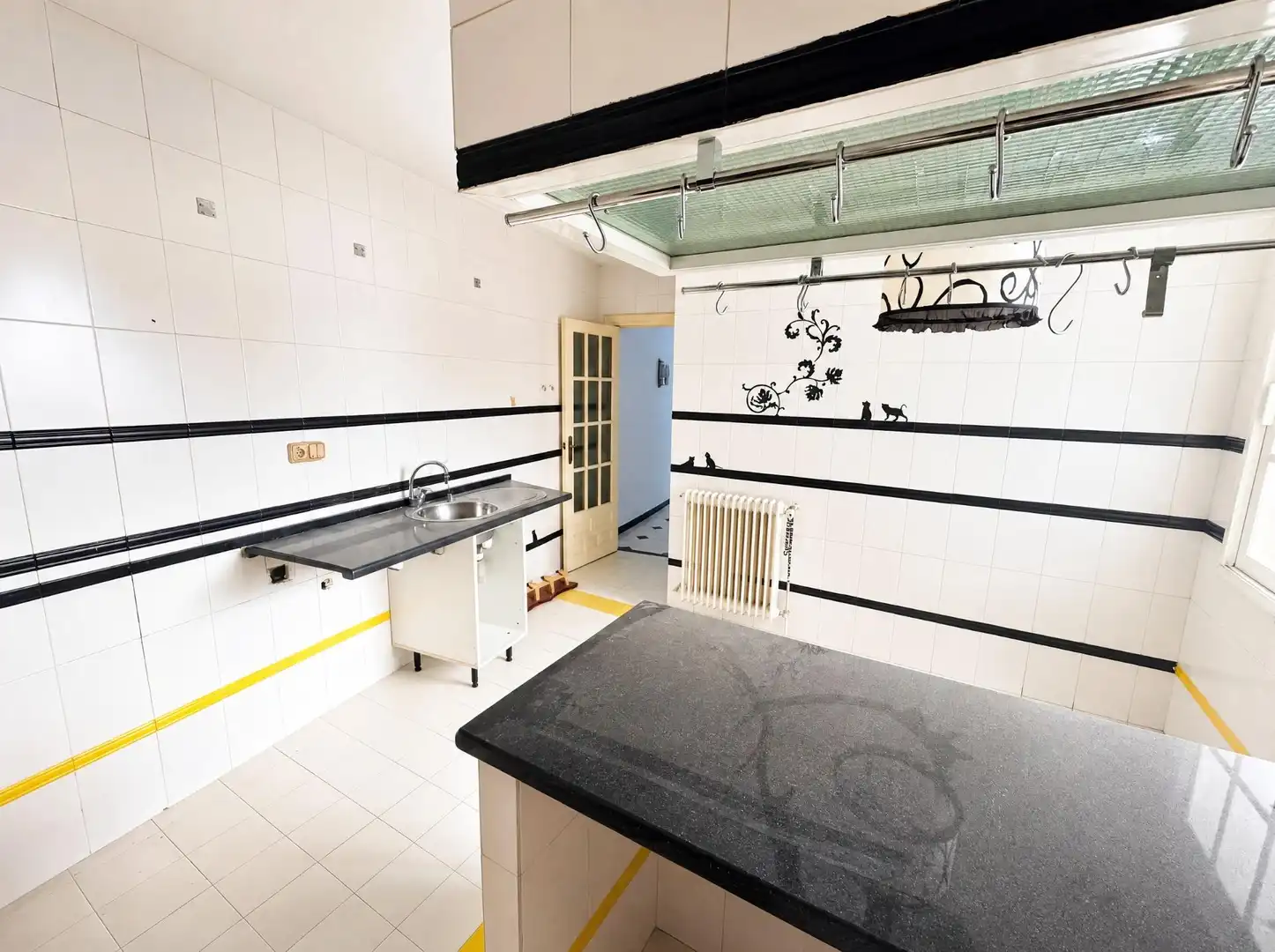 Kitchen of Flat for sale in Cazorla