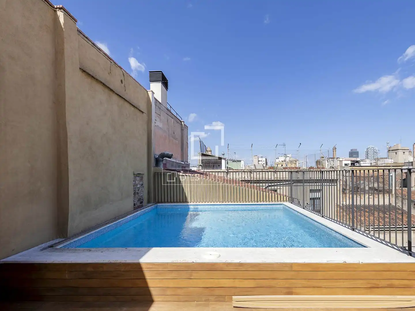 Piscina de Piso en venta en Barcelona con Aire acondicionado, Calefacción y Parquet