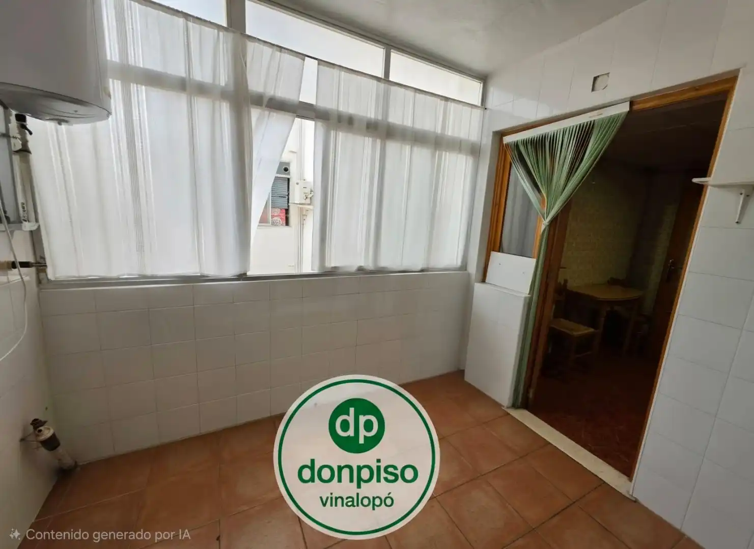 Appartement compact avec terrasse à vendre à Plaza Castelar - Mercado Central, imagen 10
