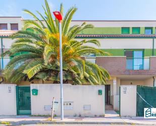 Exterior view of House or chalet for sale in Illescas  with Private garden, Terrace and Balcony