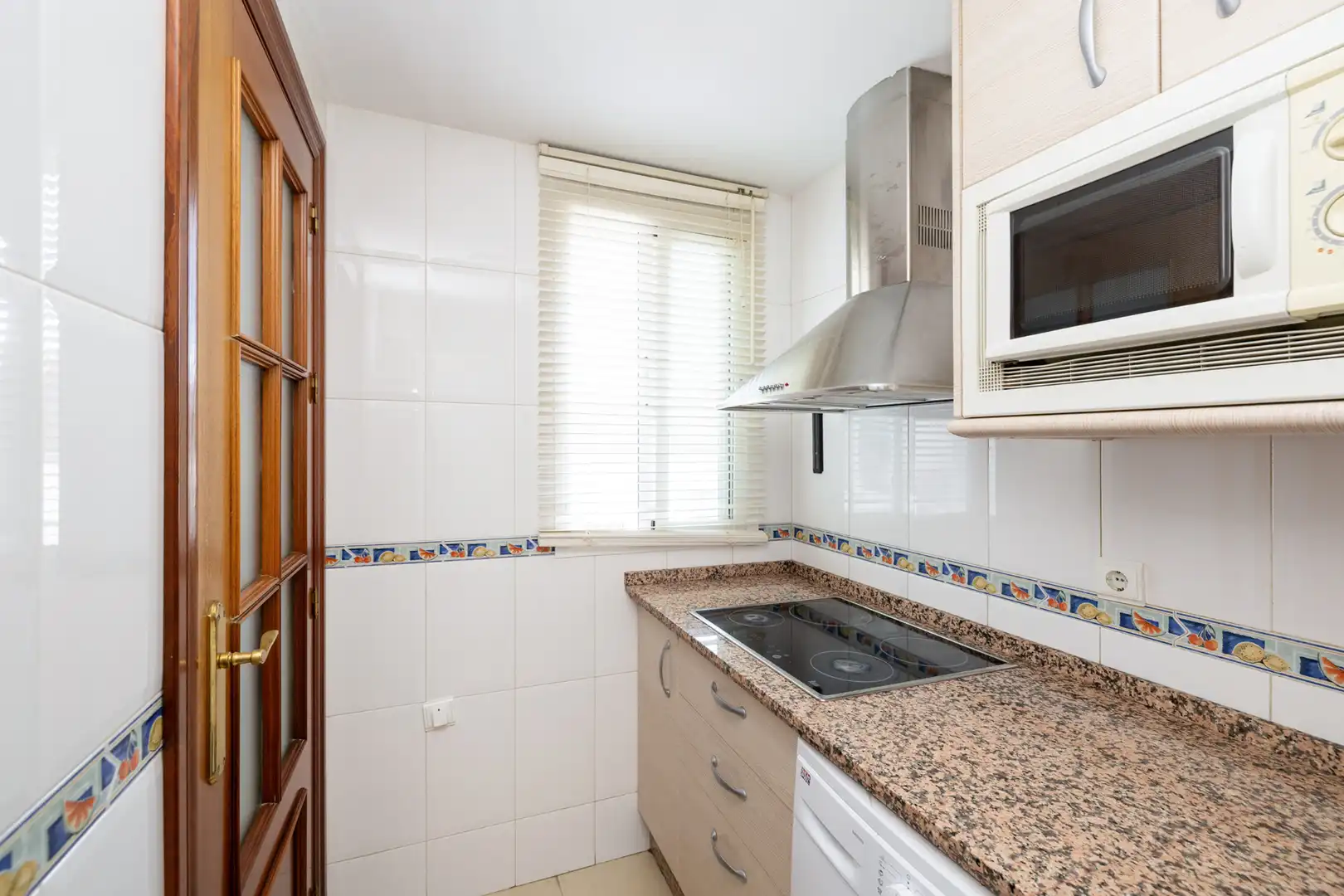 Küche von Wohnung zum Verkauf in Armilla mit Möbliert und Waschmaschine