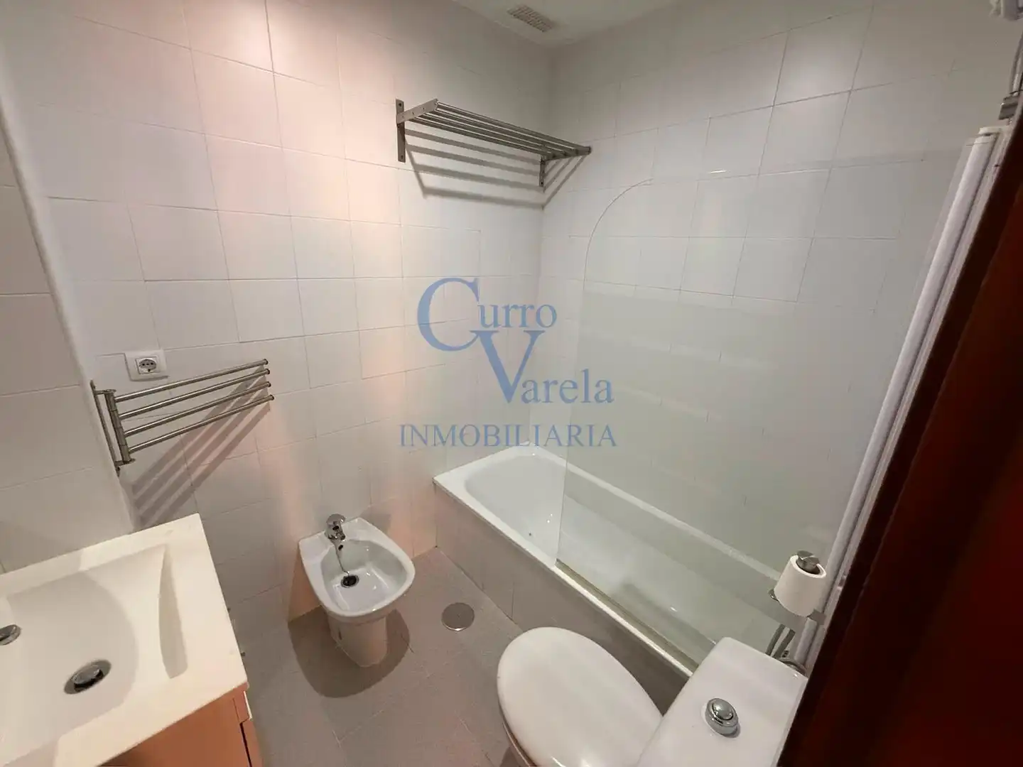 Baño de Piso en venta en Dos Hermanas con Aire acondicionado, Calefacción y Trastero