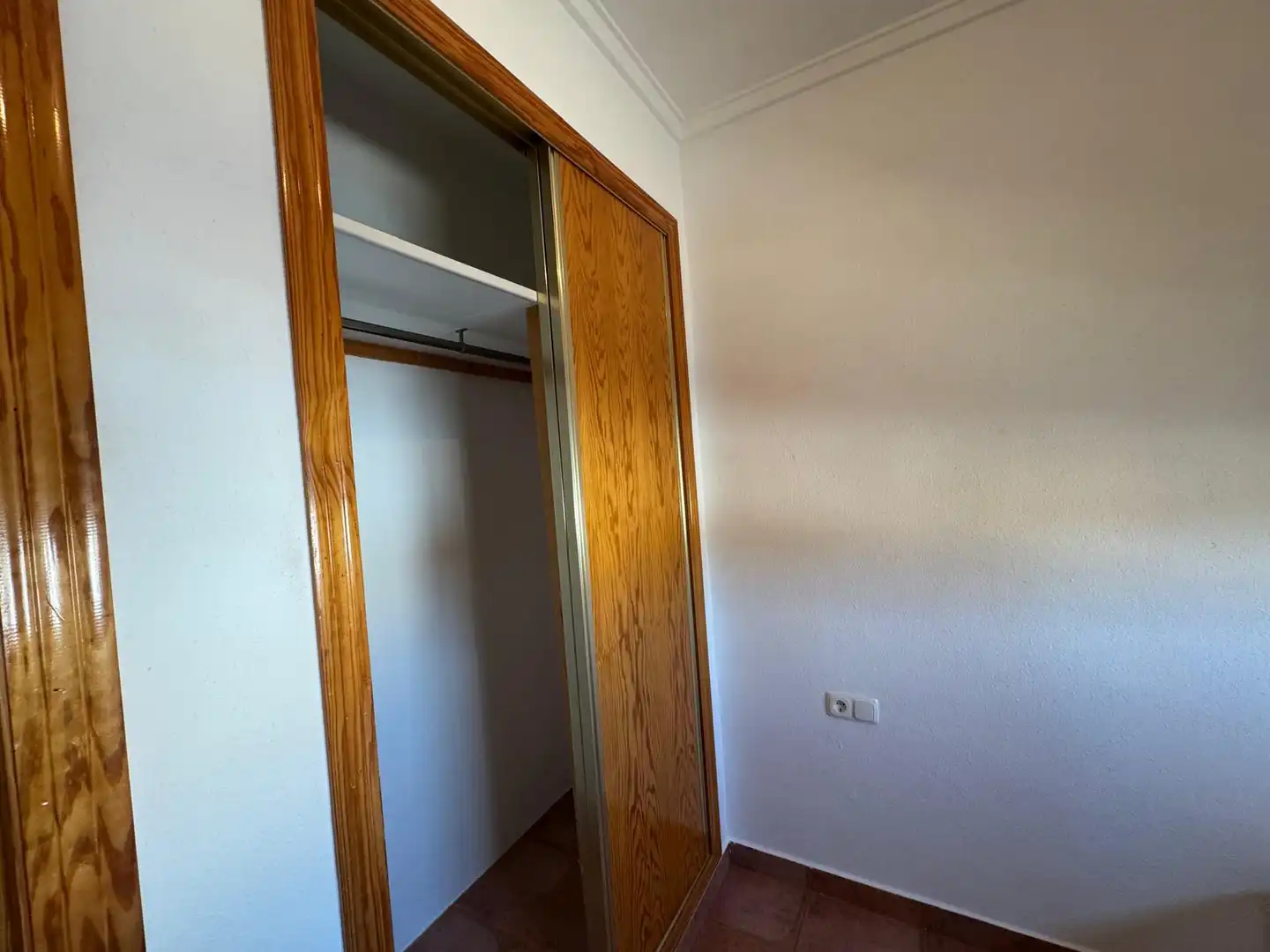 Dormitori de Casa adosada en venda en San Fulgencio amb Jardí privat, Terrassa i Moblat