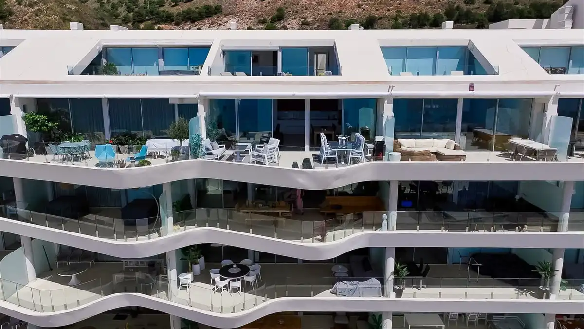 Vista exterior de Dúplex en venda en Benalmádena amb Aire condicionat, Terrassa i Traster