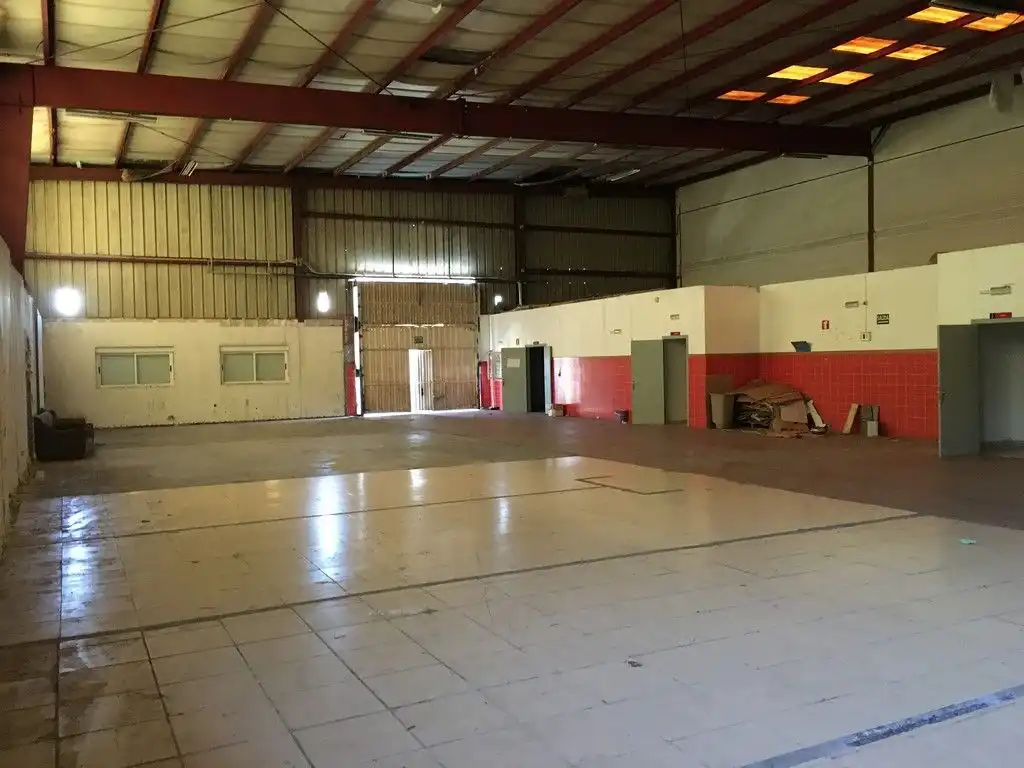 Nave industrial en venta en Teo