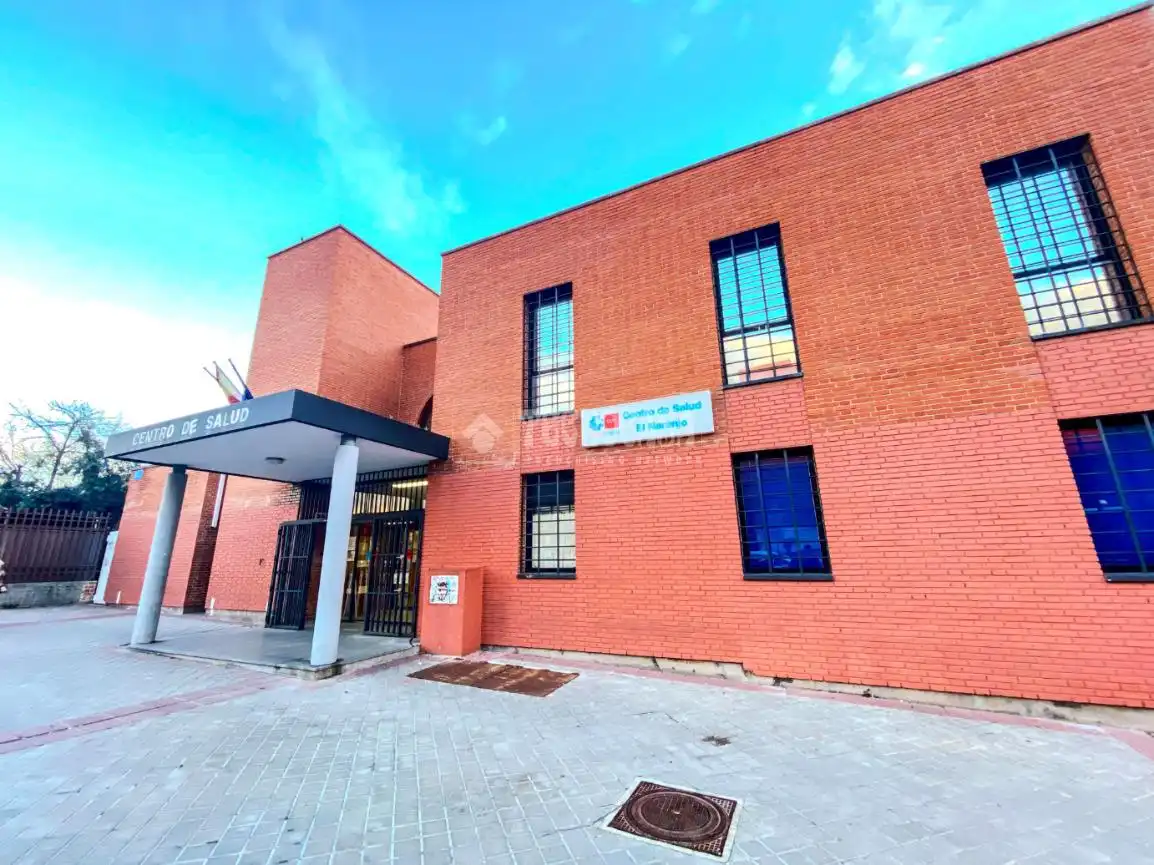 Exterior view of Flat for sale in Fuenlabrada  with Heating, Swimming Pool and Community pool