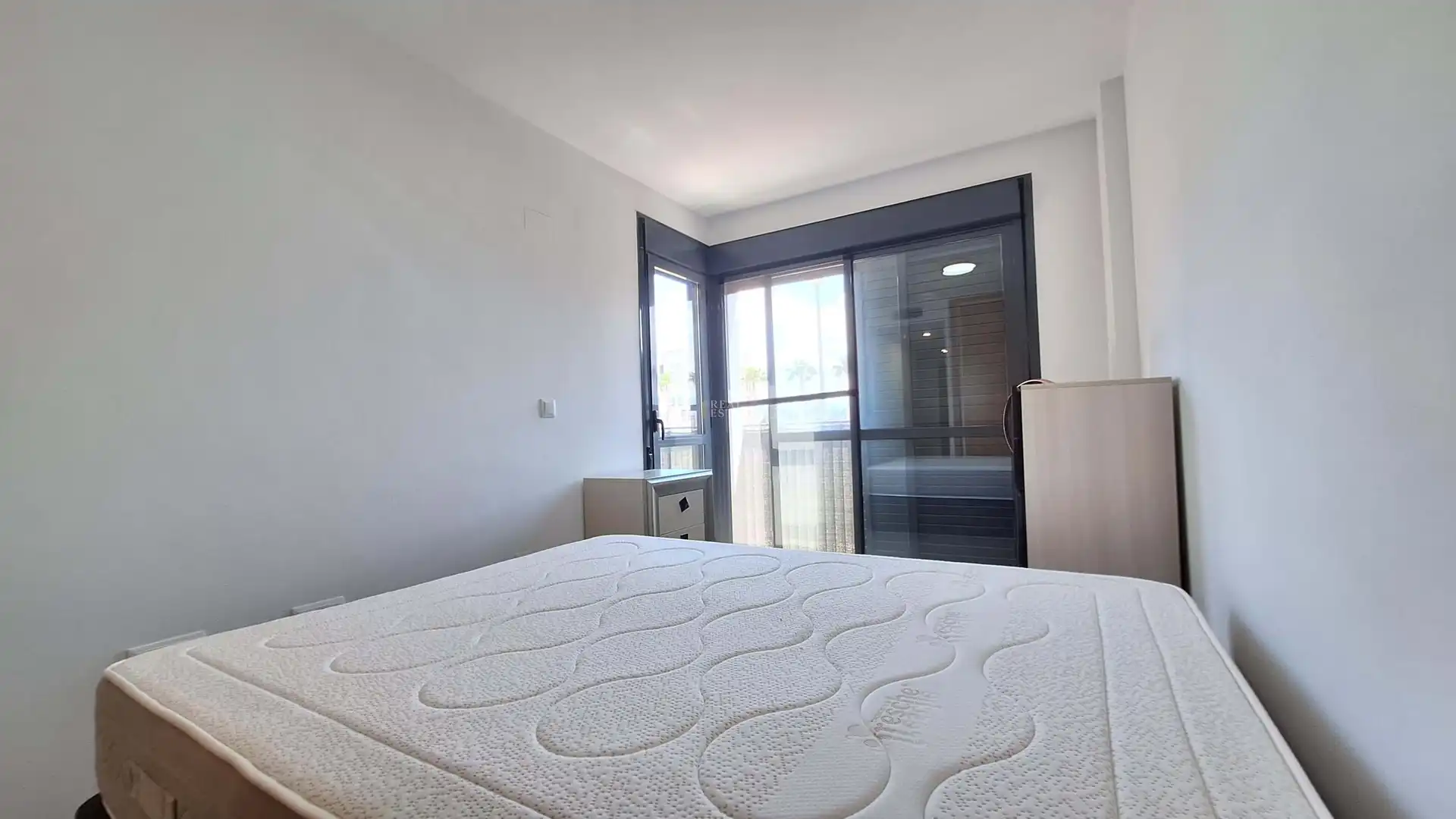 Habitación de Piso en venta en Murcia con Aire acondicionado, Trastero y Balcón