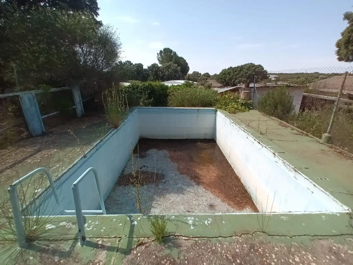 Piscina de Casa o xalet en venda en Hontoba amb Calefacció, Jardí privat i Terrassa