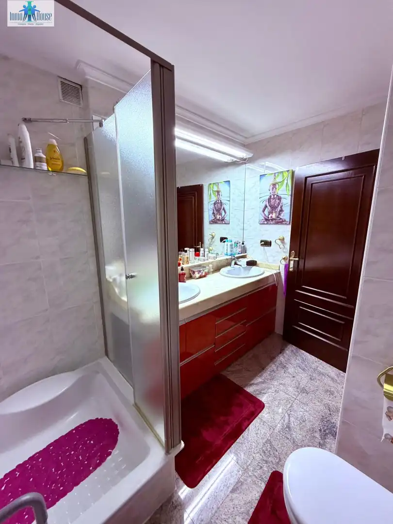 Bathroom of Detached homes for sale in Albacete  with Air Conditioner, Heating and Terrace