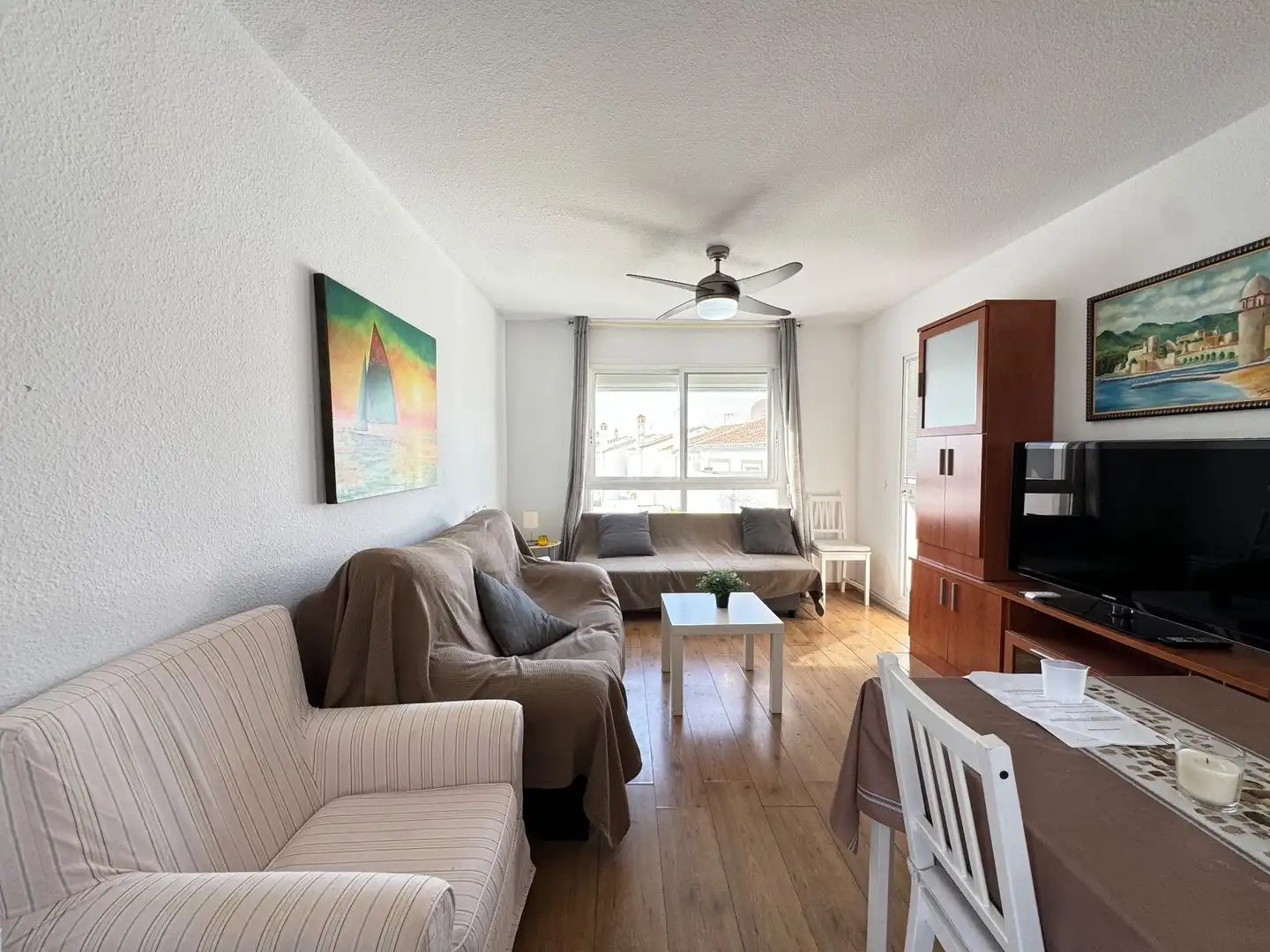 Sala d'estar de Apartament en venda en Torrox amb Terrassa, Moblat i Piscina comunitària