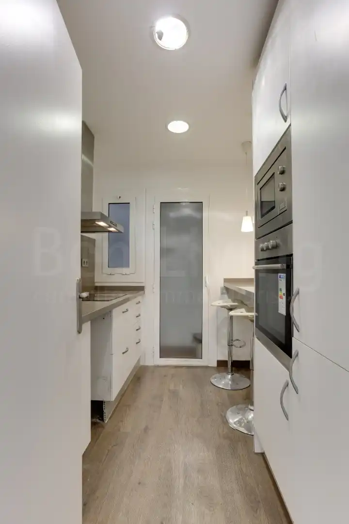 Kitchen of Flat for rent in Barcelona  with Air Conditioner, Heating and Parquet flooring