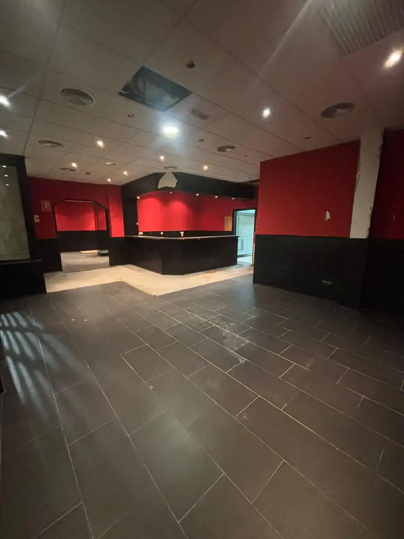 Local comercial de lloguer a Valdepeñas