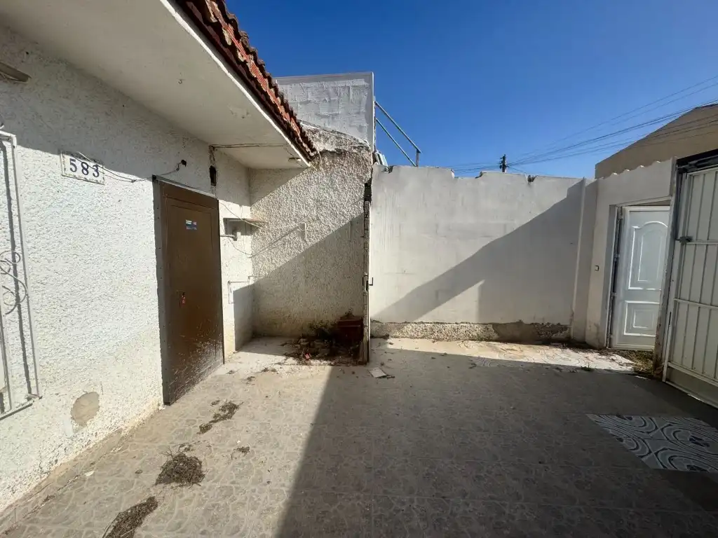 Vista exterior de Casa adosada en venta en Torrevieja